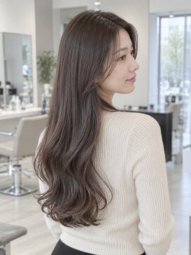 モト 船橋(moto) 後ろ姿も綺麗なロングレイヤー