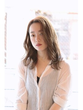 セルマ 自由が丘(selma est) くびれセミディ　アッシュベージュ