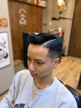 バーバー スタジオ ラフテル(Barber Studio RAFTEL) ハードパートフェード