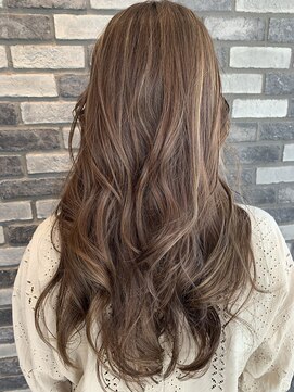 カットアンドトータルビューティ ヴァンキャトル(Cut&Total Beauty VINGT QUATRE) 色気ロングレイヤーハイライト