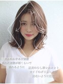 くびれヘア髪大人かわいい外ハネエアリーミディ20代30代40代
