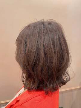 ハイル(Heil) 【Heil】 大人可愛い/20代30代40代/くびれミディ/外ハネ/池袋