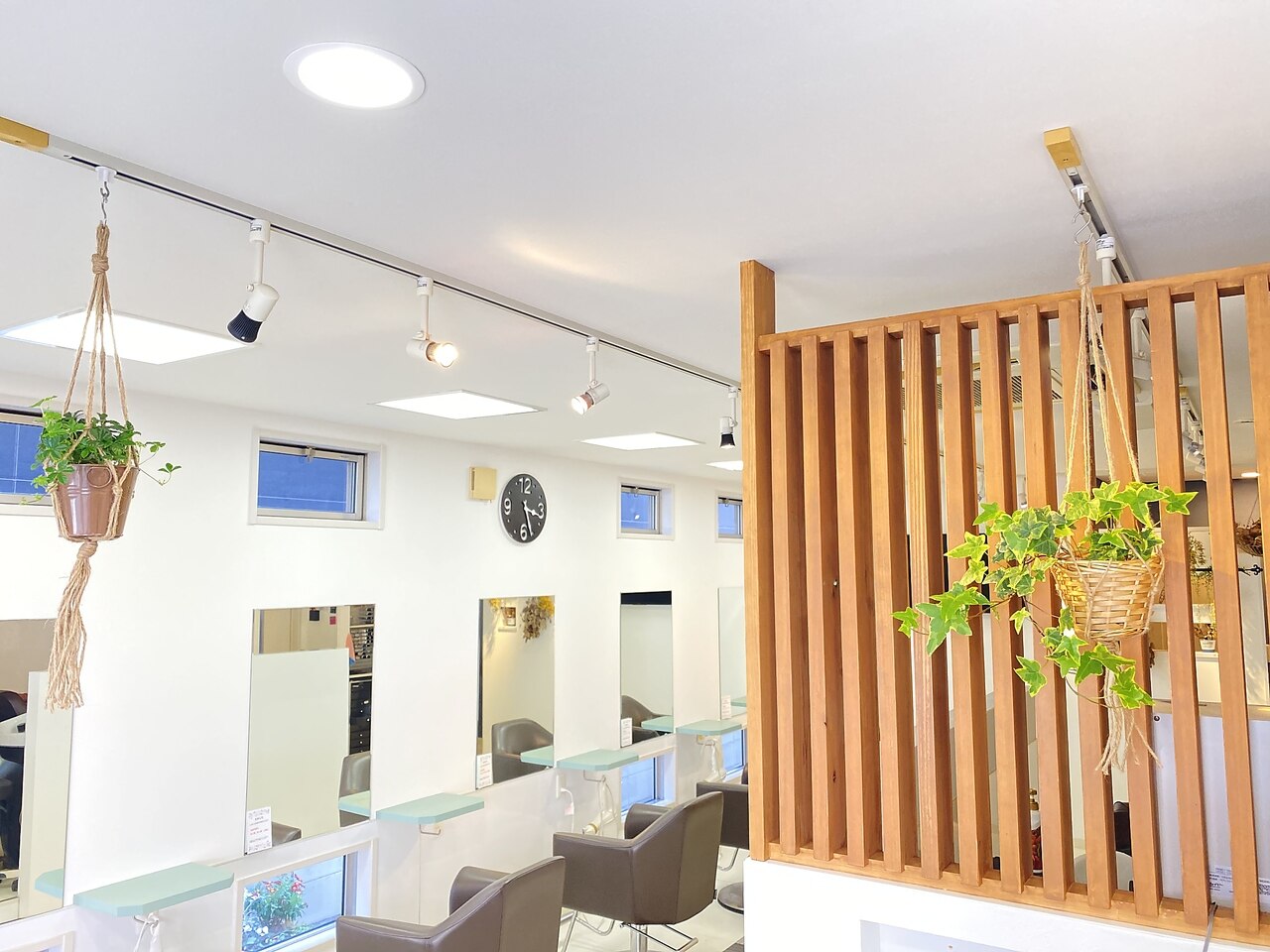 ヘアーメイク ヴァンセット HAIR & MAKE VINGT-SEPT｜ホットペッパー