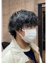 モーブ(MAUVE)&nbsp;波巻きツイストスパイラルパーマメンズマッシュ