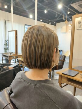 レイリー(LAiLy) ハイライトミニボブ