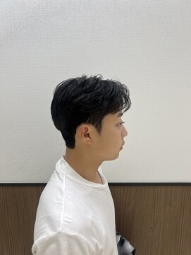 ステージ(STAGE) ダウンパーマ　韓国メンズヘア　カルマパーマ　センターパート