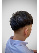 銀座マツナガ 浅草店&nbsp;ツーブロ高めスキンフェード×スパイラルパーマ