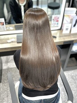 メゾンブラン 川西阪急店(Maison Blanc) うる艶【髪質改善】ストレート