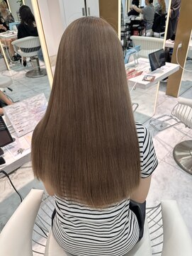 ロンドルピナス 小倉(Lond Lupinus) ミディアムヘア暗めカラー/デザインカラー/フェイスフレーミング