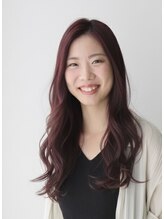 NANA（ナナ）☆Top stylist☆男女性別問わず幅広い客層から支持◎大人っぽい透明感カラーはお任せください*