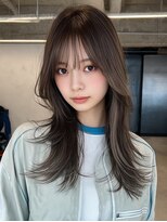 レア 新越谷(LEA) 柔らかストレートレイヤー × ベージュブラウン