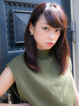 リリアン 表参道(relian) 暗髪カラーでツヤと退色防止！内巻き耳かけセミディヘアスタイル