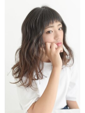 アンテレ ラフなふんわりカール