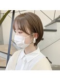 【katachi】耳掛け丸みショート×まろやかベージュ