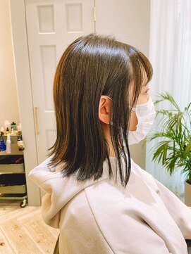 リリー(RILLY) 切りっぱなしボブ