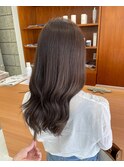 赤みを消した深めベージュ　　中村隆一
