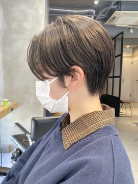 エリマ 調布(elima) ハンサムショート センターパート 前髪なし 簡単スタイリング