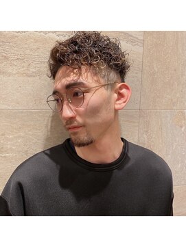 ラフランクリー(la frankly) ツーブロック/刈り上げ/ツイスト/ビジネス/スキンフェード