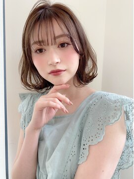 トゥーナ 表参道(tona) 小顔カット・外ハネボブ・くびれヘア・ペールベージュ