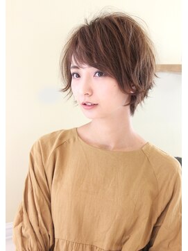 レウナ 外苑前(Reuna) 【30代40代50代】大人可愛いナチュラル外ハネ　ショート