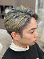 プレデフリュー 北白川本店(PUREE de FLEURS) 10代/20代/刈り上げ/センターパート/カラー/ブリーチ/メンズ