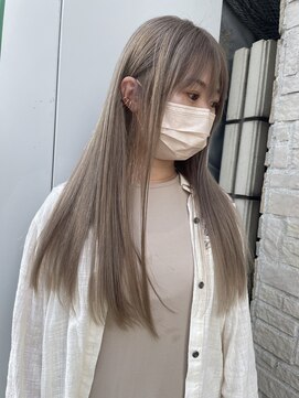 キャトル(Quattro) ミルクティーベージュ