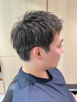 リバティシェアバーバー 銀座2nd(LIBERTY SHARE BARBER) スキンフェードコテパーマ濡れパンマッシュパーマ[銀座<理容室>]