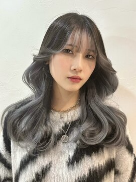 ロア 福岡天神本店(LORE) レイヤーカットダブルカラーケアブリーチハイトーンカラー