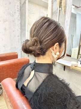 モスト(MocT) シニヨンアレンジ