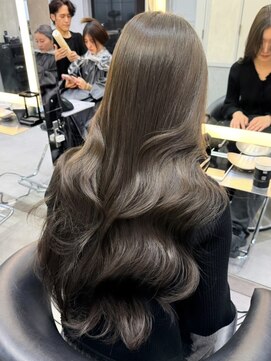 ロンドアヴァントゥス 池袋(Lond aventus) オリーブグレー/レイヤーカット/韓国風巻き/髪質改善/池袋