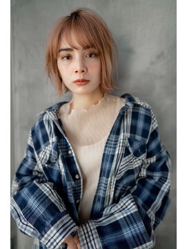 ギークス(GEEKS) 【GEEKS渋谷】レイヤーボブ/ハイトーン/オレンジベージュ/冬ヘア