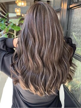 ラ メール ヘア デザイン(La mer HAIR DESIGN) ハイトーンミルクティーラベンダーベージュミディアムレイヤー