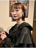 切りっぱなしボブ/眉上バング/ぱっつん前髪/ベージュカラー