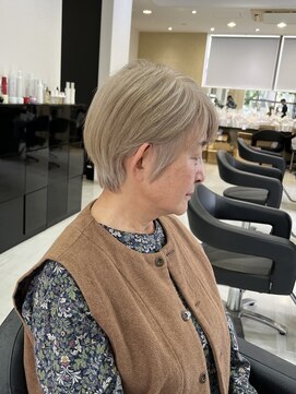 ハウオリ(Hau'oli) 白髪ぼかし/白髪ぼかしハイライト/脱白髪染め/白髪染め/透明感