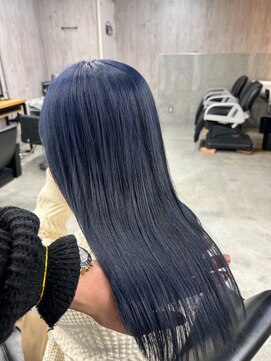 ジゼル 中津大分(GiseL) ネイビーブルー艶カラーダブルカラーインナーカラーケアブリーチ