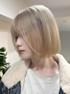 サンク 原宿 表参道(cinq) ミルクティーベージュウルフレイヤーボブ韓国風ヘアハイトーン