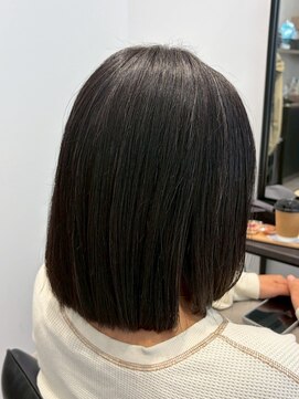 ルスリー 横浜店(Lsurii) 横浜駅/髪質改善縮毛矯正/黒髪/小顔