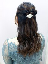 ソンノ(sonno)&nbsp;ハーフアップ ヘアセット 結婚式アレンジ ゆる巻き ロング