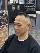 ケースタイル(K-style)&nbsp;ハードパート　スキンフェード　ライン　ポマード仕上げ
