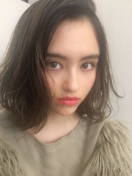 マリアバイアフロート(Maria by AFLOAT) 【山田】無造作カールヘルシーレイヤーボブディ