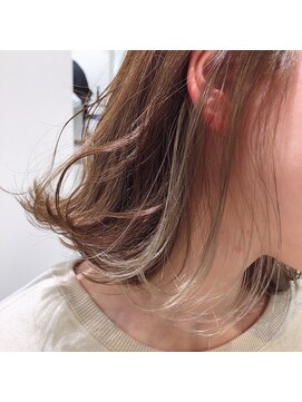 オシャマヘアー マチニワ店 ハイトーングラデーション
