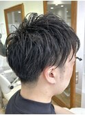 MEN'S HAIR センターパート ツイストスパイラル コンマヘア