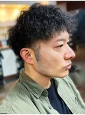 20代30代メンズツイストパーマ束オシャレ感刈り上げ