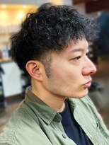 ヘアークリエイ トポライトウィロー 烏丸(Hair Create Polite willow) 20代30代メンズツイストパーマ束オシャレ感刈り上げ