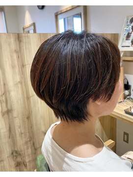 カミケンネクスト(kamiken.next) 大人かわいい小顔丸みショート襟足すっきり【カミケンネクスト】