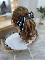 グラムール(Gramour)&nbsp;ポニーテールアレンジ