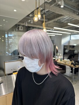 ホロ(hollo) ホワイトシルバー/ピンクヘア/ウルフヘア