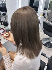 透明感グレージュカラー艶髪ワンホンヘア韓国レイヤー髪質改善