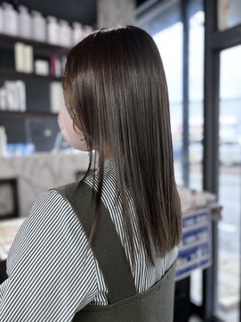 アローズ 荒尾店(arose) 30代、ラベンダーグレージュで艶カラー