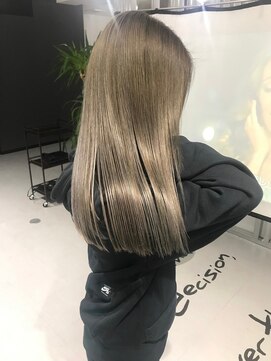 キング(K!ng) 【枚方、樟葉】髪質改善カラー